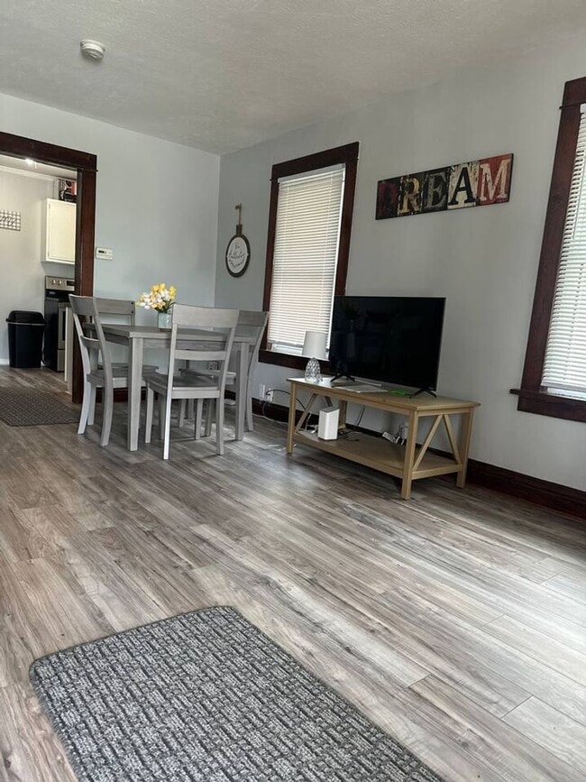 Photo - Spacious 4 Bedroom in Aksarben!