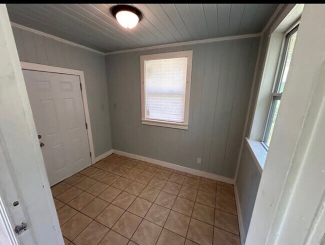 Photo - 5565 Minosa Cir E