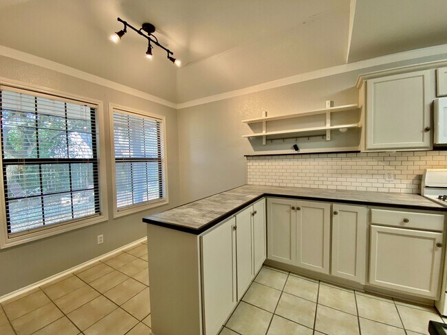 Photo - Easy Living, Inside and Out