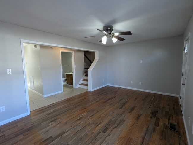 Photo - 37 Walnut Ave NW