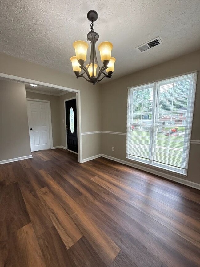 Photo - Beautiful 4 Bedroom Lithonia Home!
