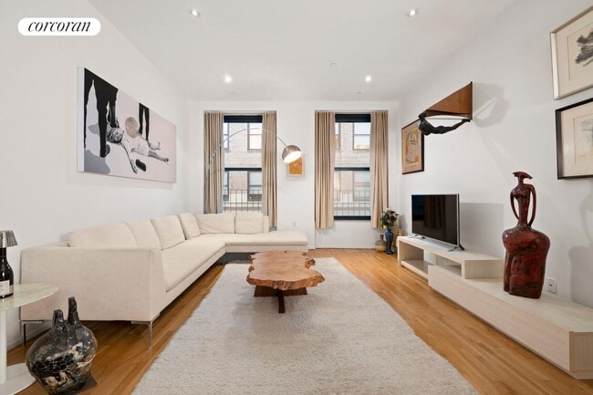Building Photo - 129 Duane St Rental