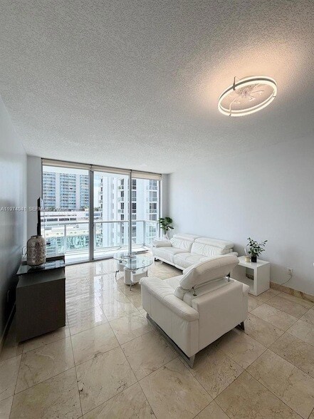 Photo - 1050 Brickell Ave Unit 1904