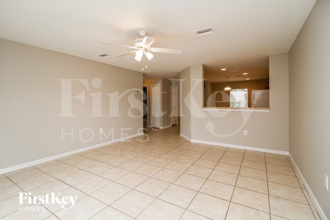 Photo - 421 Dove Dr