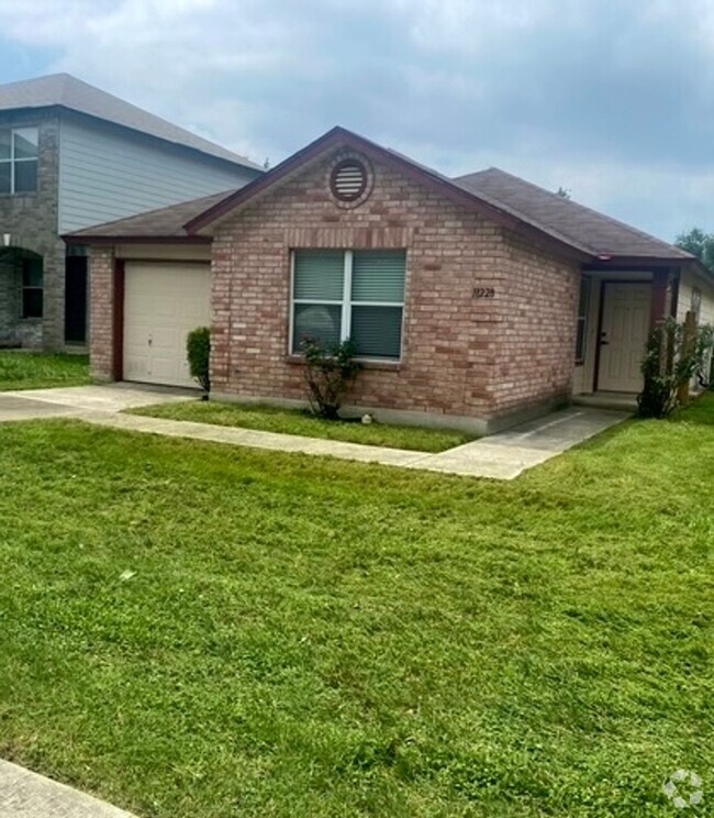 Building Photo - Beautiful Renovated Home in Bridgewood