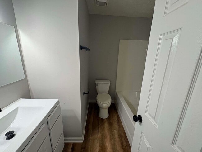 Photo - 813 Scott St