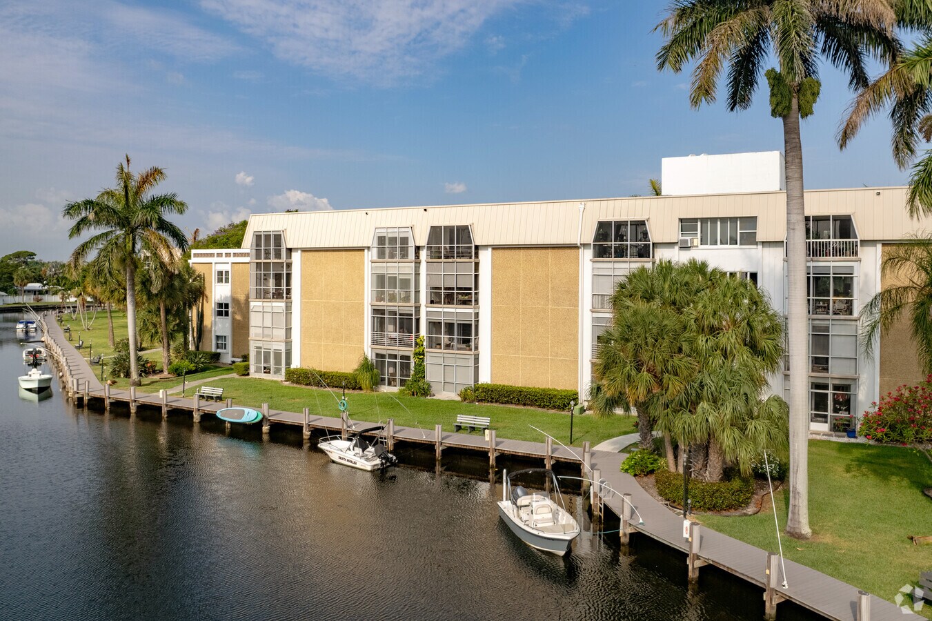 River Shores - River Shores Apartments