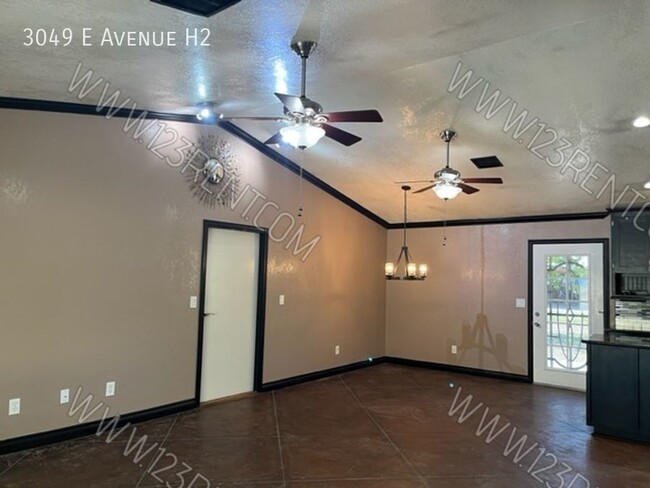 Photo - 3BD/2BTH EAST LANCASTER RANCH STYLE HOME