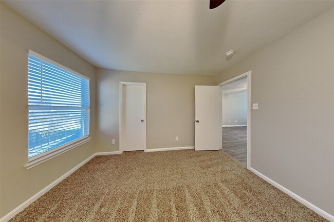 Photo - 7750 Shavano Ln