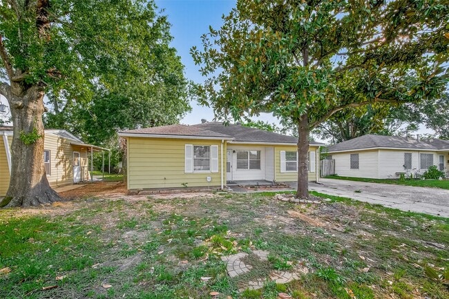 Photo - 6741 Feldspar St Casa