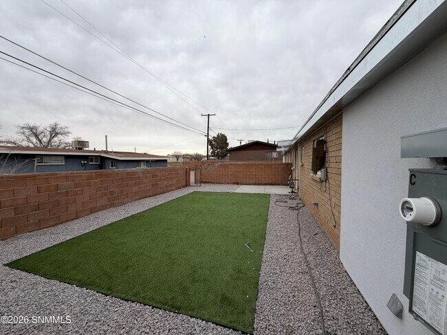 Building Photo - 1621 Wyoming Ave