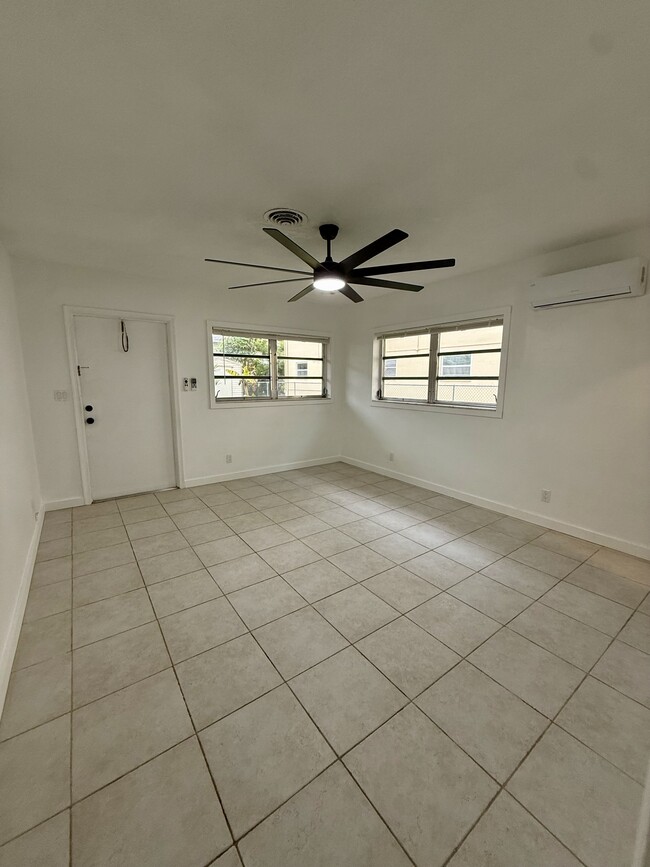 Photo - 337 SE 12th Ave