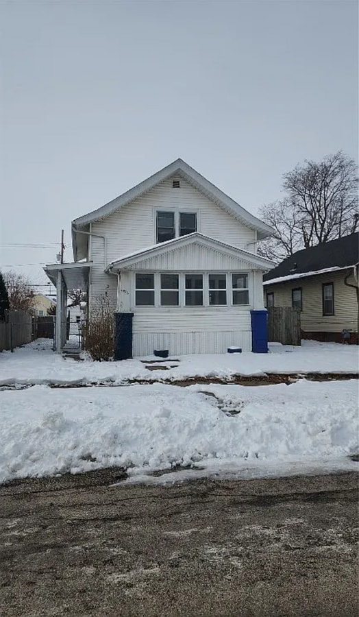 Beautiful 3 Bedroom 2 Bath Home in Cedar Rapids - Beautiful 3 Bedroom 2 Bath Home in Cedar Rapids