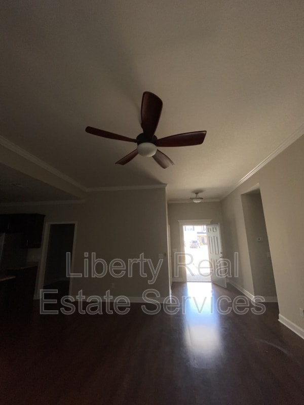 Photo - 729 Burke Dr