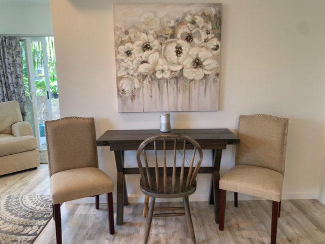 Photo - 451 Lanae Way