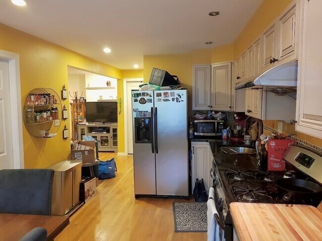 Photo - 9 Leverett St Unit 2