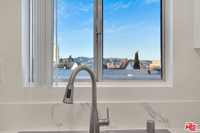 Photo - 1477 S Canfield Ave Unit 304