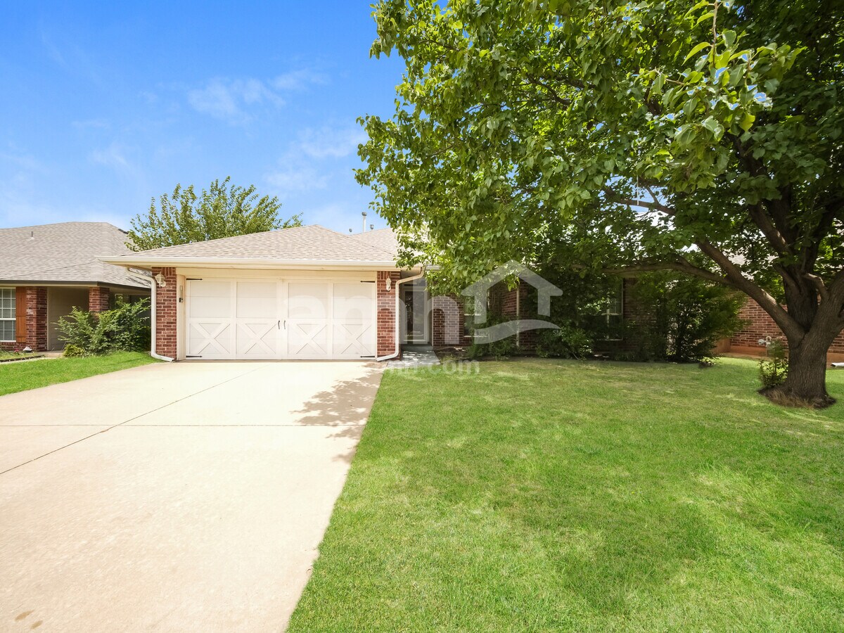 Photo - 1921 NW 174th St