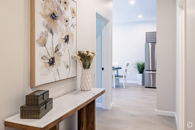 2BR, 2BA - 1005SF - The Falmouth