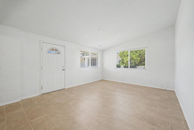 Photo - 10606 W Oakmont Dr