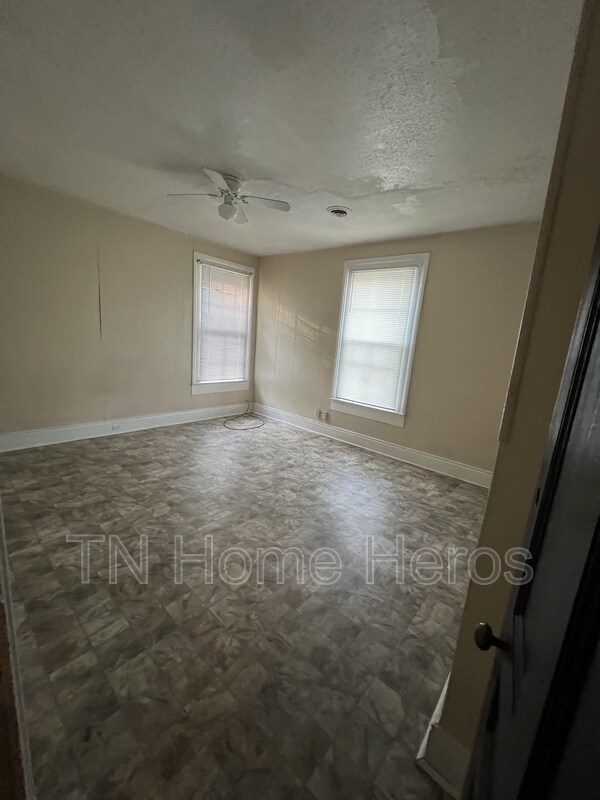 Photo - 2509 Parkview Ave