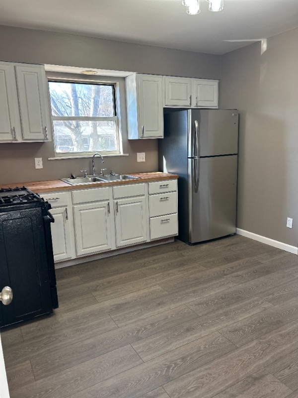 Building Photo - 14 Joan Dr