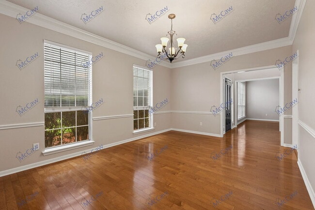 Photo - 3211 Wessex Cir