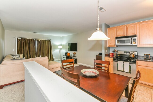 Photo - 9440 S 51st Ave Unit 413