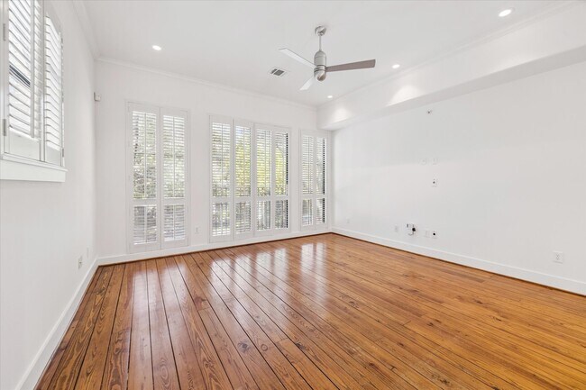 Photo - 100 McGowen St Unit A