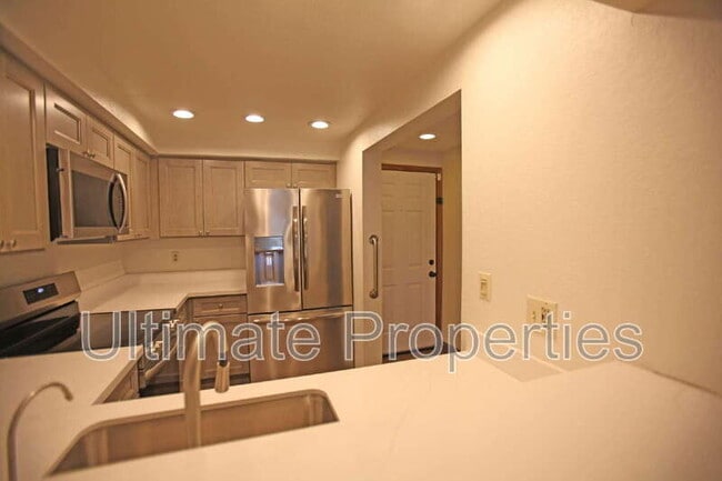 Photo - 2201 W Union Hills Dr Unit 103