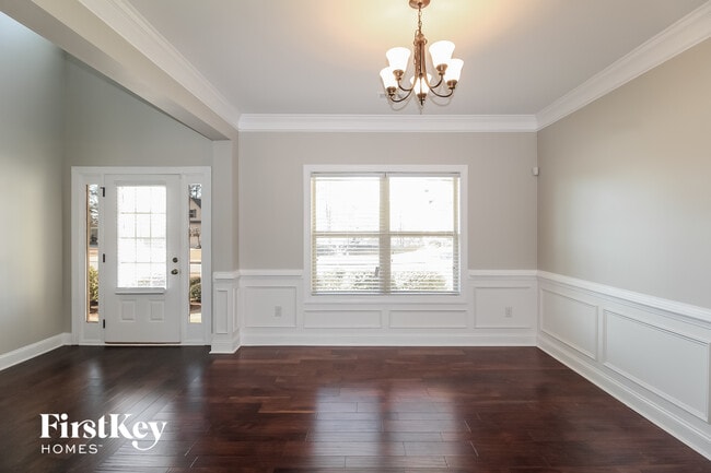 Photo - 1810 Cedar Oaks Ln