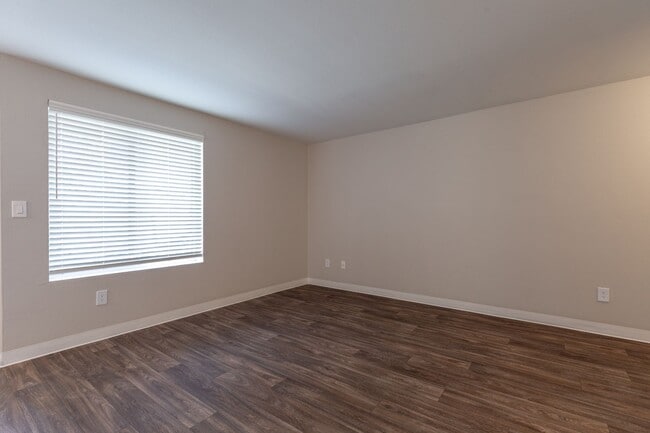 Photo - Bottom Floor One Bedroom! Washer and Dryer Hookups! $1000 Your First Full Month! Unit 137