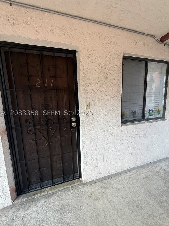Photo - 5420 W 21st Ct Unit 211
