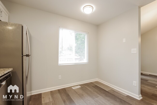 Photo - 8008 Beacon Hills Rd