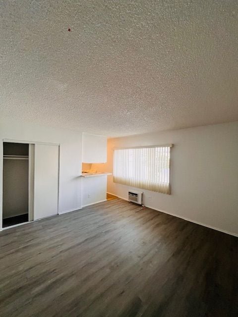 Photo - 1260 Beachwood Dr