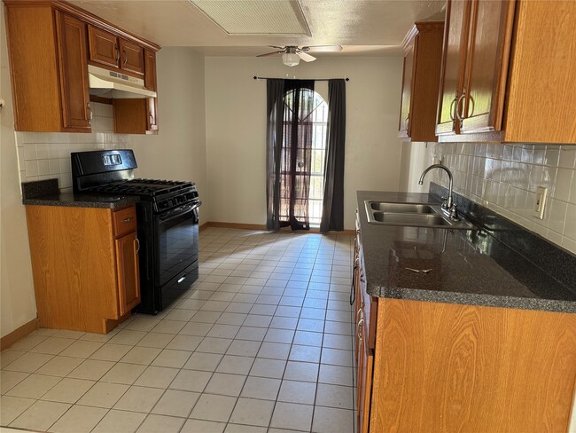 Photo - 9835 Eblen Dr