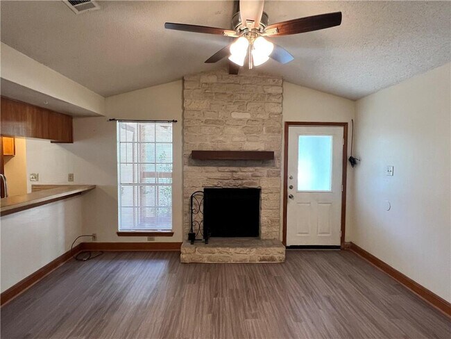 Photo - 103 S Kaupo Dr