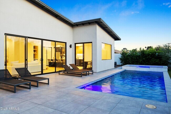 Photo - 4002 N 33rd Pl