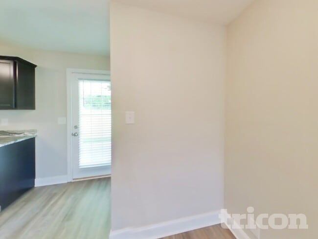 Photo - 633 Battery Ct