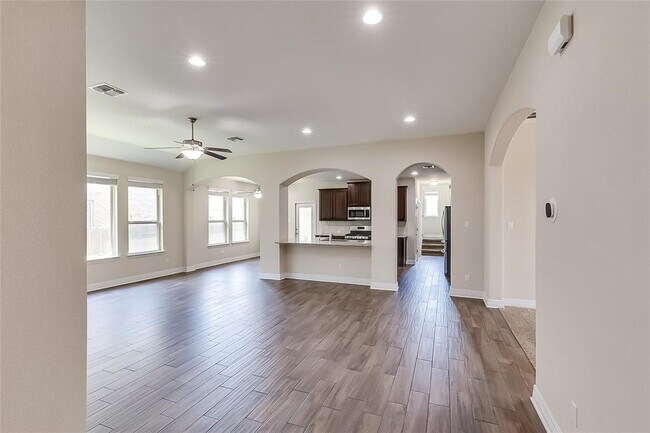 Photo - 3625 Lunet Ring Way