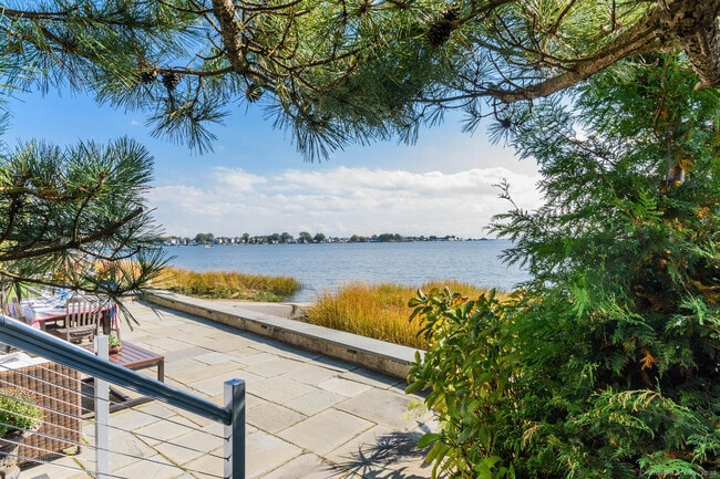 Photo - 50 Shorefront Park