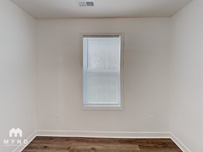 Photo - 331 Kimball St