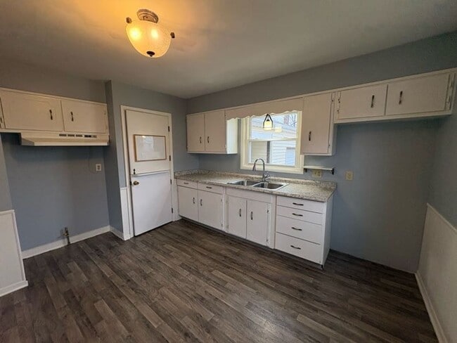 Photo - Three bedroom one bathroom home for rent in Perry