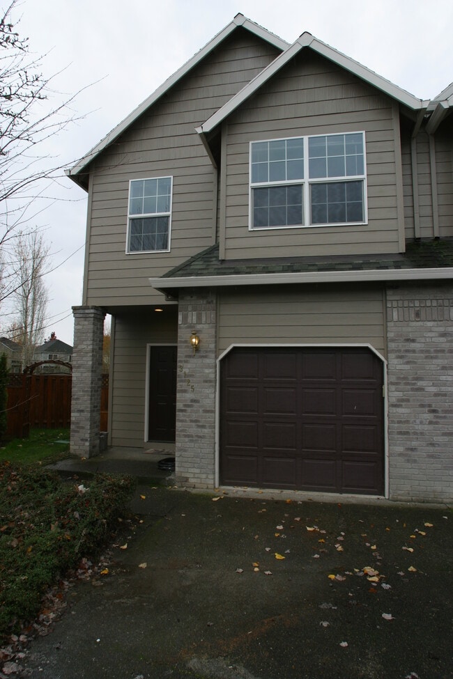 Photo - 3125 NE 13th Pl