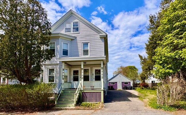 Building Photo - 43 Woodlawn St Unit 1
