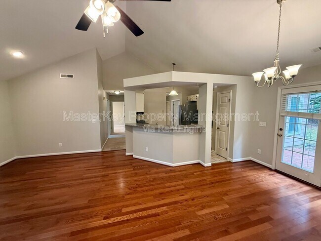 Photo - 103 Miramar Ct