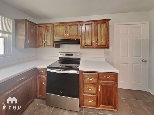 Photo - 724 Park Ln