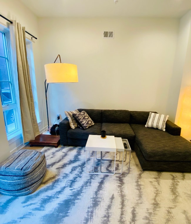 Photo - 2013 Abigail St