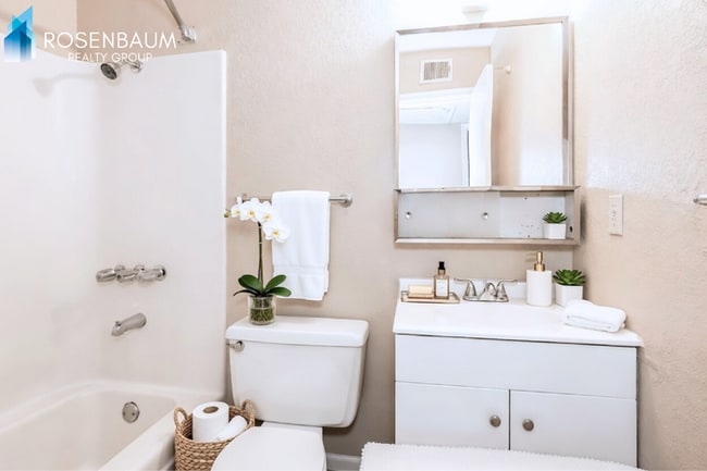 Photo - 905 S Ash Ave Unidad 1