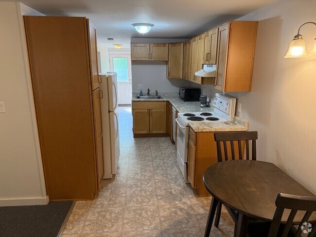 Building Photo - 1017 Summerhaven Rd Unit #3 Rental
